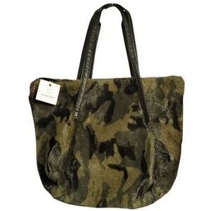 Camouflage Bag with Faux Fur